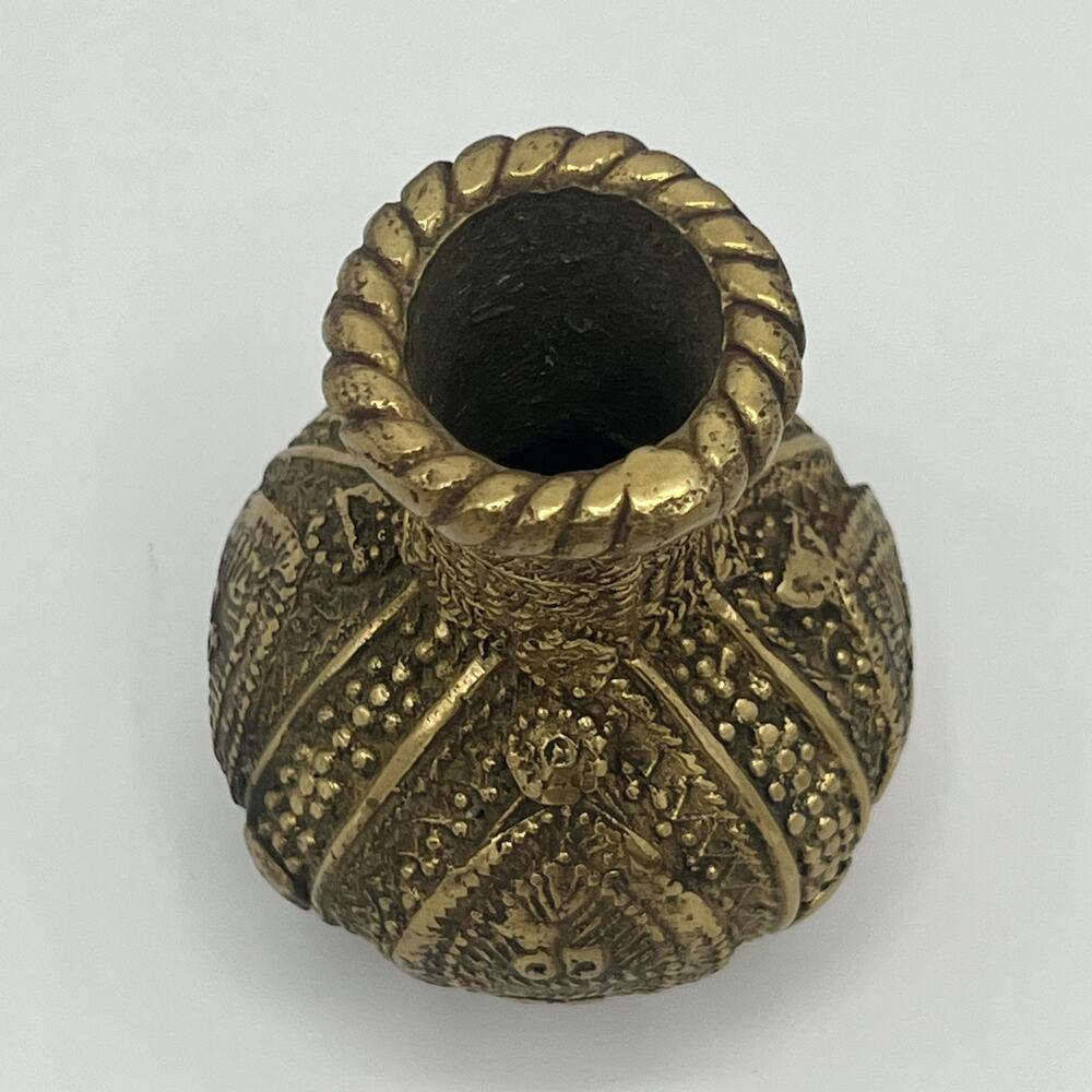 Small Antique Vintage Indian Mughal Brass Vase 4” - Picture 5 of 6